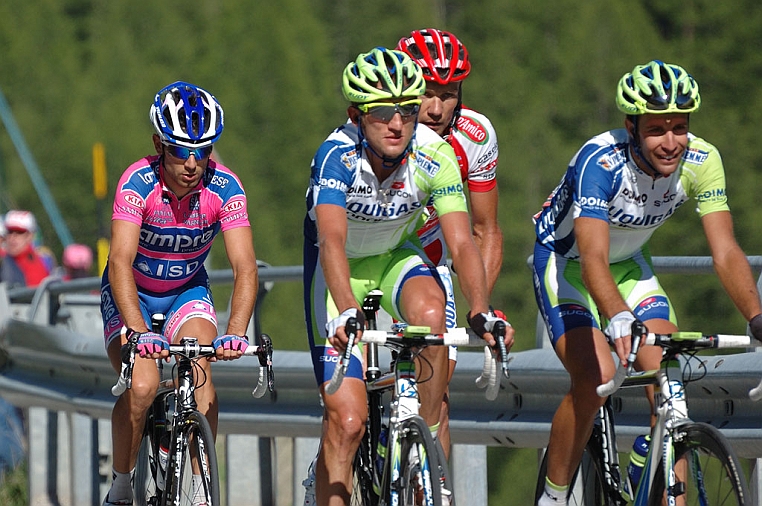 DSC_1388.jpg - I tre di prima col ventunenne Diego ULISSI della Lampre.