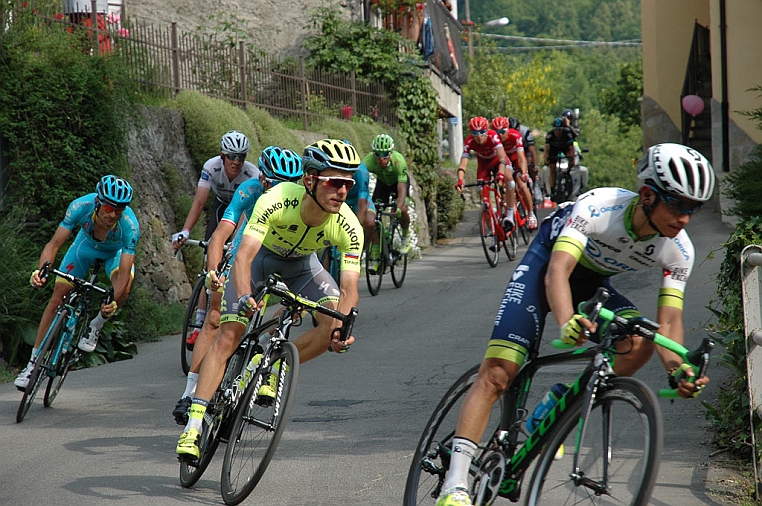 DSC_4101.jpg - Sulla sinistra Michele SCARPONI, sulla destra Johan CHAVES, al centro Rafal MAJKA.