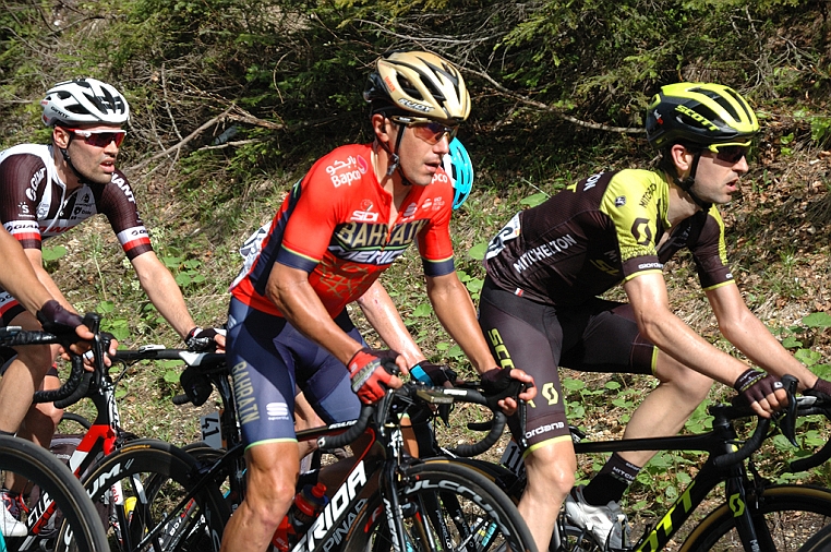 DSC_5225.jpg - Mikel Nieve (Michelton – Scott) arriverà 19°; Domenico Pozzovivo (Bahrain – Merida) arriverà 12° e Tom Doumoulin (Sunweb) che arriverà 13°.
