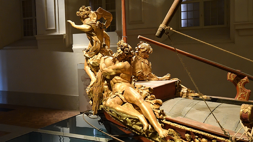 MAK_4906.jpg - Arrivò a Torino il 2 settembre 1731 e fu usato per tutte le principali feste dinastiche...