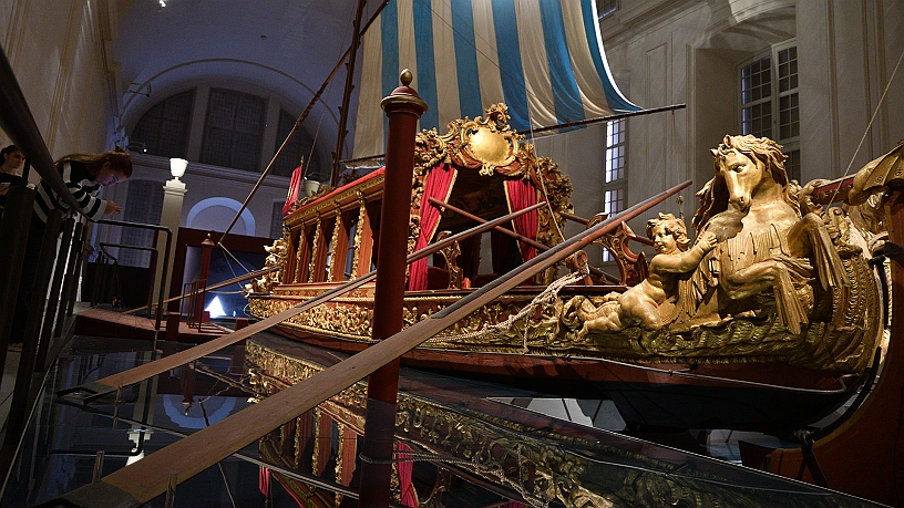 MAK_4909.jpg - Fu trasferito al museo civico torinese. Nel 2002 fu collocato dove si trova ora dopo un adeguato restauro.