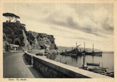 10-Campanella.jpg - Negli anni trenta viene costruita l'Aurelia lungo il litorale che favorì l'estensione del porto verso Albissola Marina.