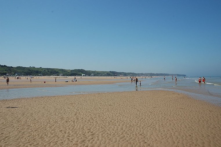 133-DSC_5524.jpg - Omaha Beach è il nome in codice dato dagli alleati ad una delle cinque spiagge su cui avvenne lo sbarco in Normandia, il 6 giugno 1944.