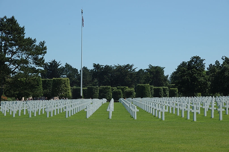 134-DSC_5528.jpg - Un doveroso pellegrinaggio al cimitero militare di Colleville-sur-Mer che si estende in un'area di 70 ettari.