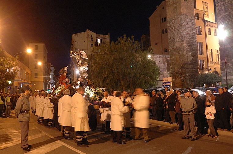 DSC_0122-OK.jpg - "L'orazione nell'orto" durante la processione del 2010.