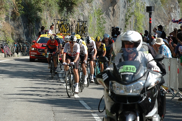 DSC_5975.jpg - …tirato dagli uomini del Team Sky, in testa il campione polacco Michal Kwiatkowski