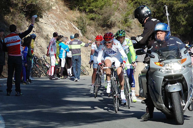 DSC_2217.jpg - Il gruppo tirato da Massimo Codol. Cambia il primo, ma in seconda posizione sempre Ivan Basso.