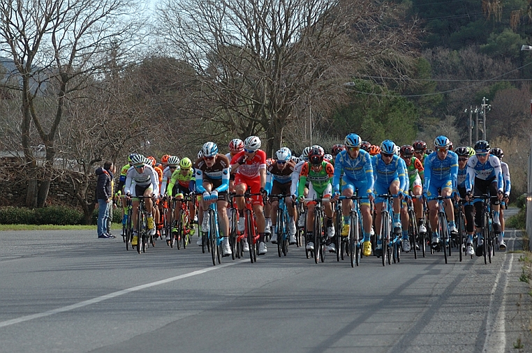 DSC_5113.jpg - Segue il gruppo.