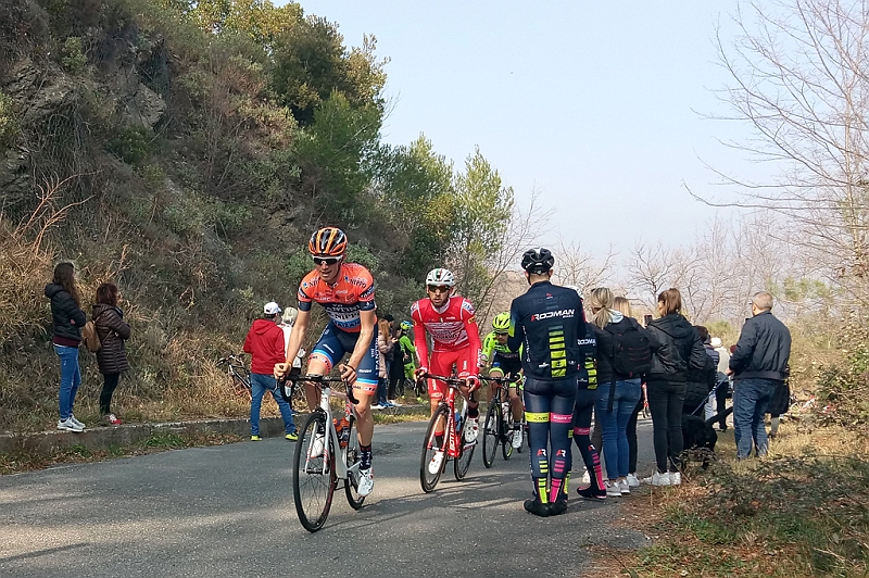 TL2019_01.jpg - Il gruppo sul Paravenna.