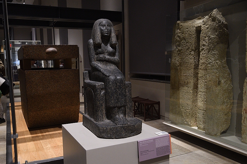 04_MAK_5642.jpg - Statua della principessa Redji risalente tra il 2592 e il 2543 a.C.